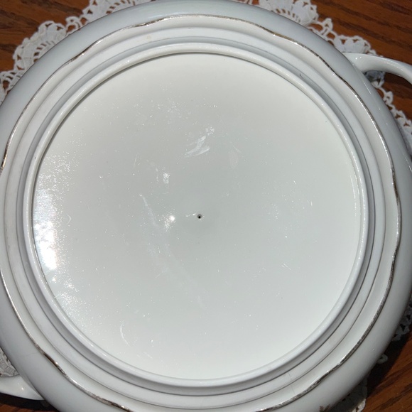 Fine Bohemian China Casserole Dish made in Czechoslovakia - Picture 5 of 9